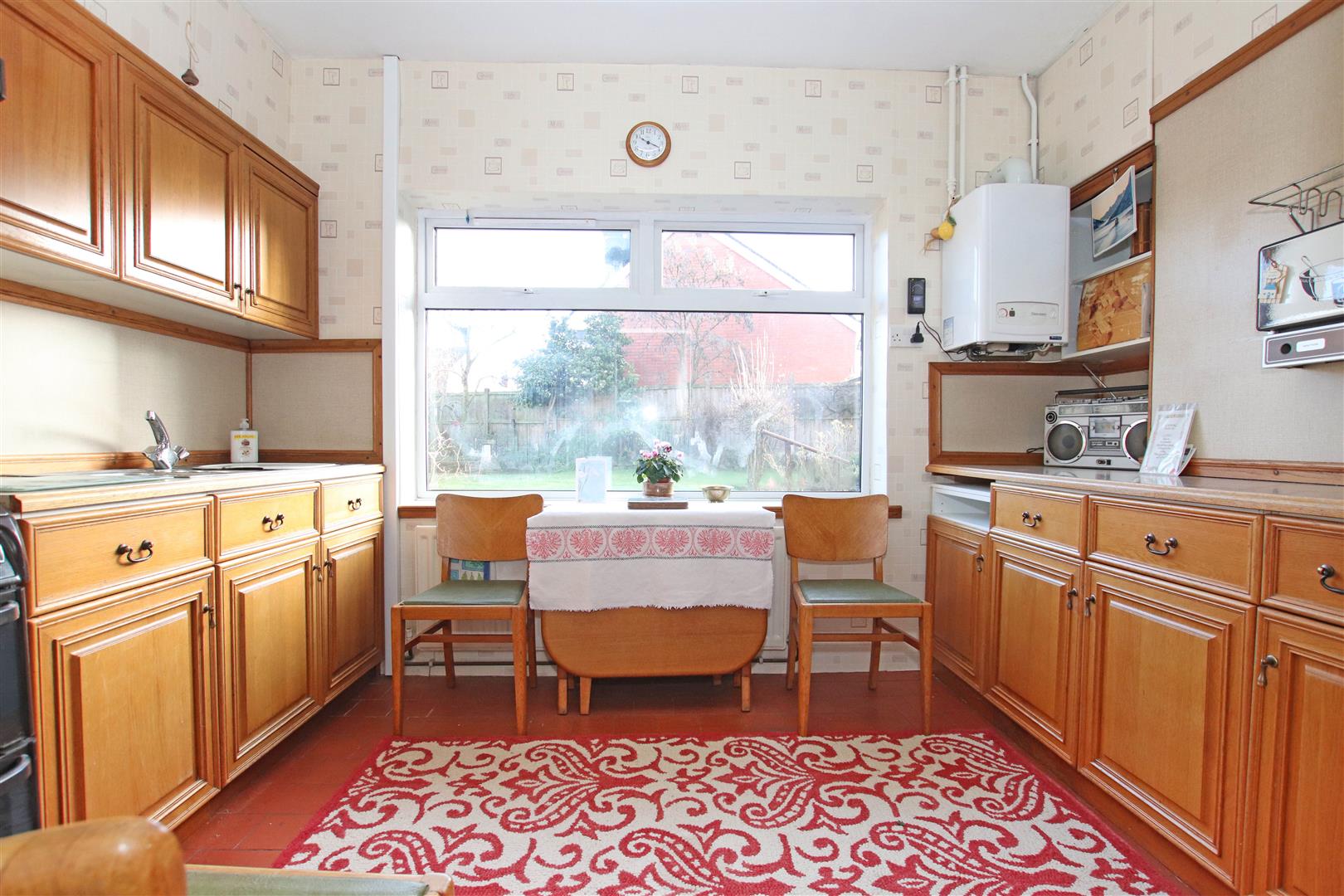 FITTED KITCHEN / BREAKFAST ROOM
